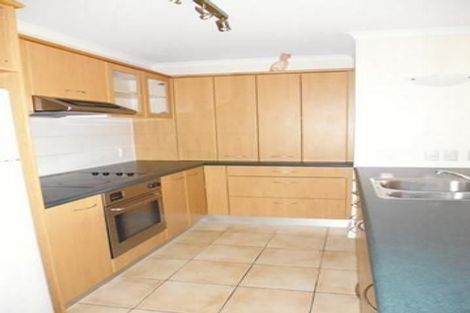 Photo of property in Endeavour Apartments, 24/125 Thorndon Quay, Pipitea, Wellington, 6011