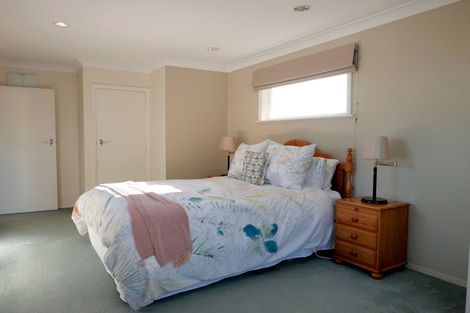 Photo of property in 8 Kotare Street, Waikanae, 5036