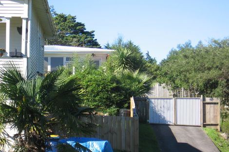 Photo of property in 2/41 Brandon Road, Glen Eden, Auckland, 0602