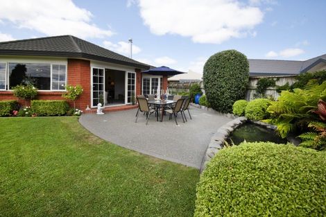 Photo of property in 14 Rutland Place, Taradale, Napier, 4112