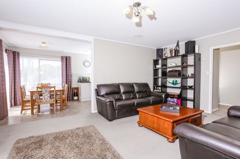 Photo of property in 10 Rena Place, West Harbour, Auckland, 0618