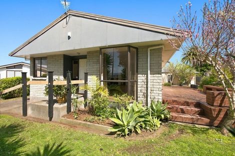 Photo of property in 14 Jade Place, Bell Block, New Plymouth, 4312