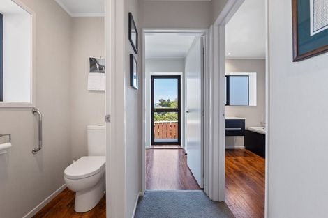 Photo of property in 3 Ruskin Place, Westown, New Plymouth, 4310