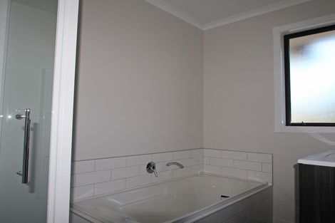 Photo of property in 2 Hollys Lane, Weston, Oamaru, 9401
