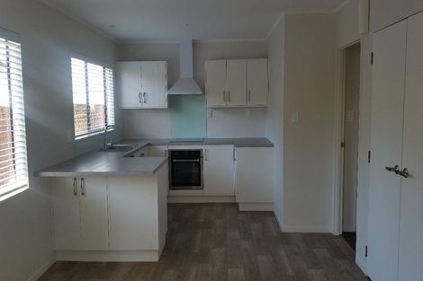 Photo of property in 60 Hillcrest Drive, Kelvin Grove, Palmerston North, 4414