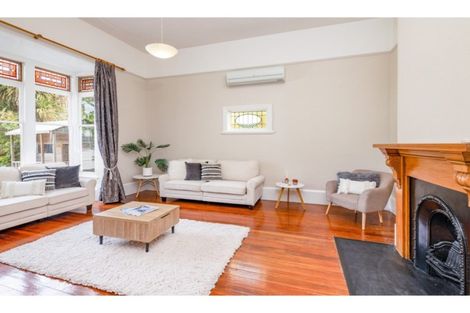 Photo of property in 2/96 Kerrs Road, Avonside, Christchurch, 8061