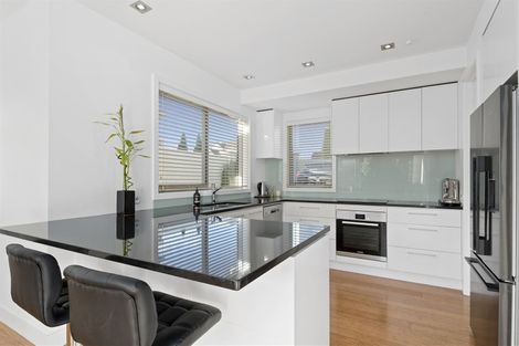 Photo of property in 28b Bluefin Way, West Harbour, Auckland, 0618