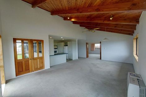 Photo of property in 9c Del Mar Place, Merrilands, New Plymouth, 4312