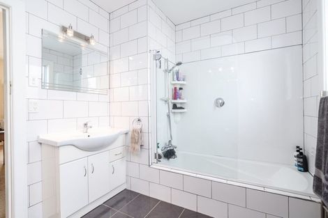 Photo of property in 5 Allan Street, Dannevirke, 4930