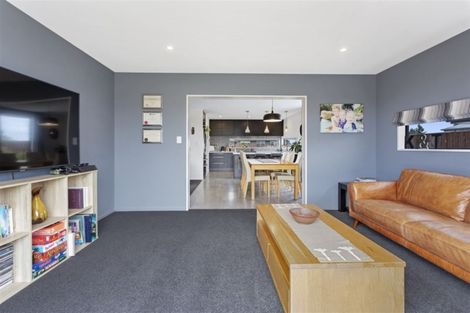 Photo of property in 12 Ruru Place, Oxford, 7430