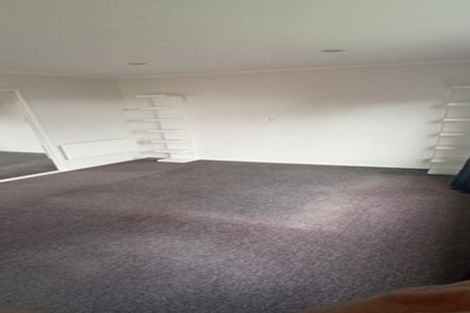 Photo of property in 1/103 Carlisle Road, Torbay, Auckland, 0632