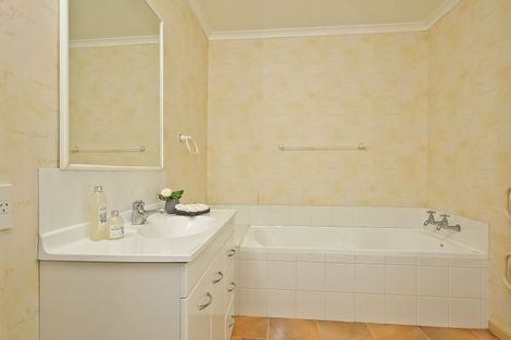 Photo of property in 46 Cairns Crescent, Rototuna, Hamilton, 3210