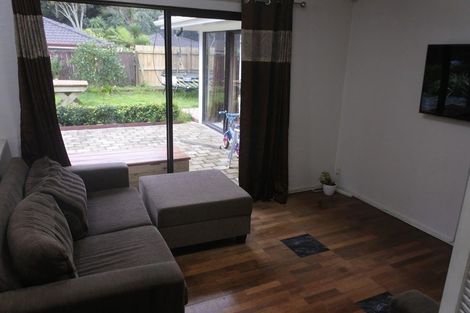 Photo of property in 110 Everglade Drive, Totara Heights, Auckland, 2105