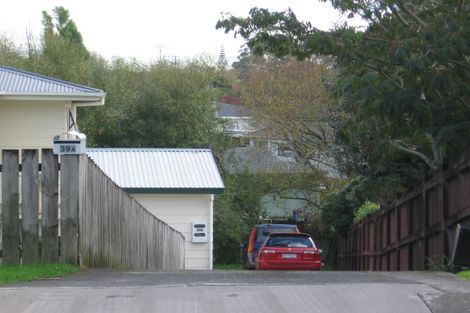Photo of property in 39 Brunner Road, Glen Eden, Auckland, 0602