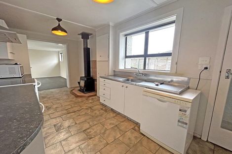 Photo of property in 124 Centennial Avenue, Helensburgh, Dunedin, 9010