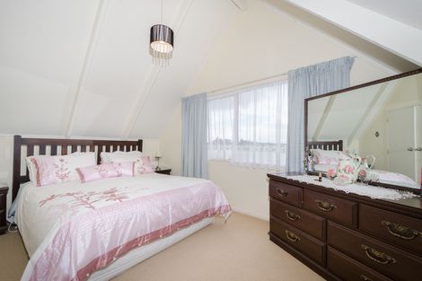 Photo of property in 16 Carillon Place, Massey, Auckland, 0614