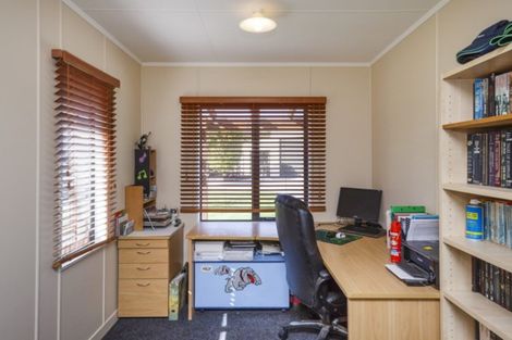 Photo of property in 32 Stoneleigh Lane, Aokautere, Palmerston North, 4471