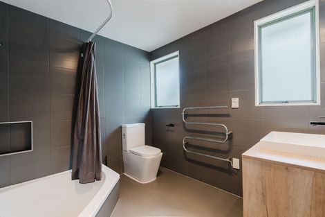 Photo of property in 39b Windsor Road, Maeroa, Hamilton, 3200