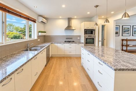 Photo of property in 35 Springbank Street, Bryndwr, Christchurch, 8053