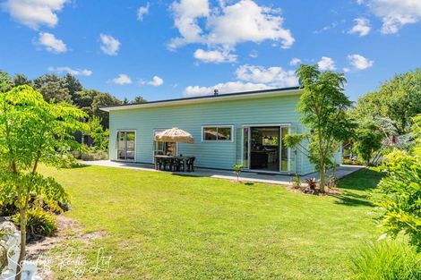 Photo of property in 37 Willow Lane, Maungaturoto, 0588