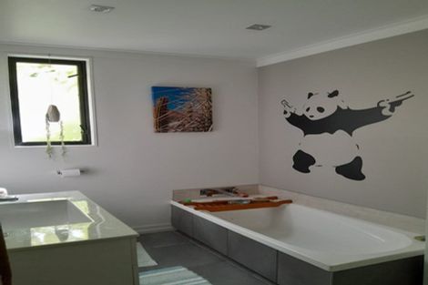 Photo of property in 37 Porterfield Street, Macandrew Bay, Dunedin, 9014