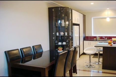 Photo of property in 60a Leafield Crescent, Henderson, Auckland, 0612