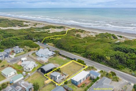Photo of property in 46 Hunia Terrace, Himatangi Beach, Foxton, 4891