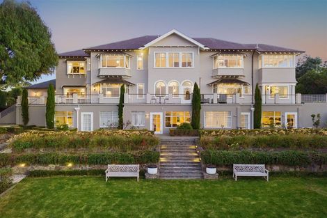 Photo of property in 141 Hackthorne Road, Cashmere, Christchurch, 8022