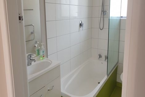 Photo of property in 1/38 North Avon Road, Richmond, Christchurch, 8013