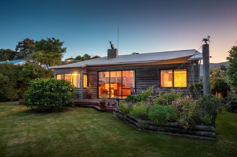 Photo of property in 266 Patons Rock Road, Patons Rock, Takaka, 7182