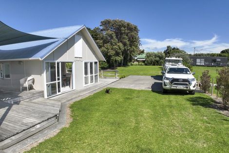 Photo of property in 140 Newcastle Street, Mahia, 4198