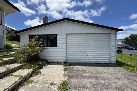 Photo of property in 18 Athena Drive, Totara Vale, Auckland, 0629