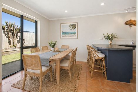 Photo of property in 16 Reo Crescent, Waihi Beach, 3611