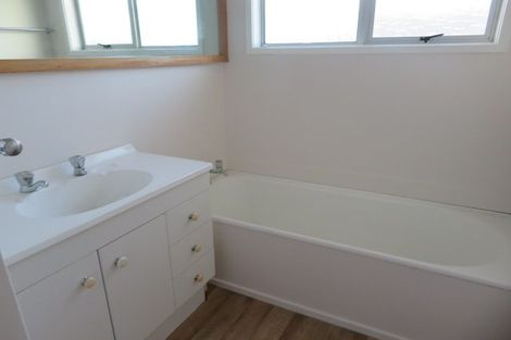 Photo of property in 4171a Great North Road, Glen Eden, Auckland, 0602