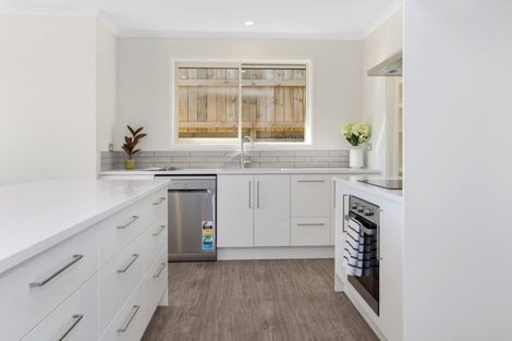 Photo of property in 37 Hastings Road, Pyes Pa, Tauranga, 3112