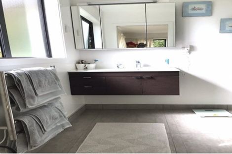 Photo of property in 2 Williams Drive, Fox Glacier, 7886