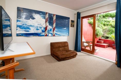 Photo of property in 6a Joll Street, Karori, Wellington, 6012