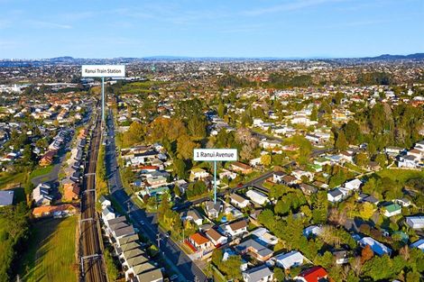 Photo of property in 1 Ranui Avenue, Ranui, Auckland, 0612