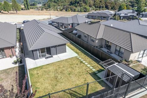 Photo of property in 18 Gallipoli Road, Trentham, Upper Hutt, 5018