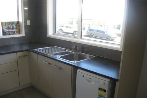 Photo of property in 25 Mulberry Street, Maungaraki, Lower Hutt, 5010