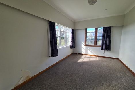 Photo of property in 330 Carrington Street, Vogeltown, New Plymouth, 4310