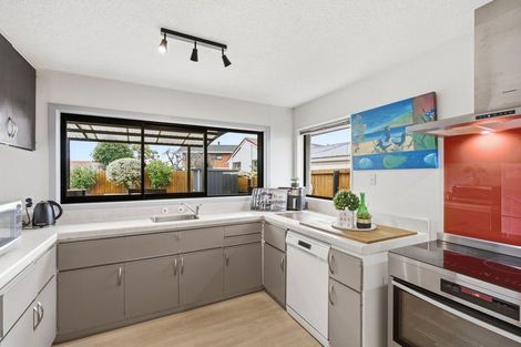 Photo of property in 22 O'halloran Drive, Halswell, Christchurch, 8025