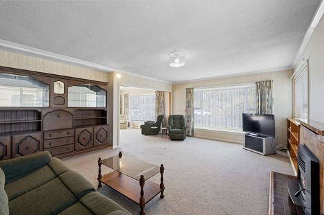 Photo of property in 42 Queens Road, Glen Avon, New Plymouth, 4312