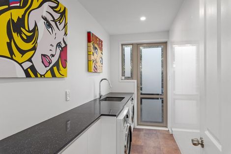 Photo of property in 1/148 Beach Road, Campbells Bay, Auckland, 0630