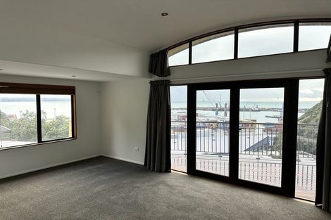 Photo of property in 4 Karaka Road, Bluff Hill, Napier, 4110