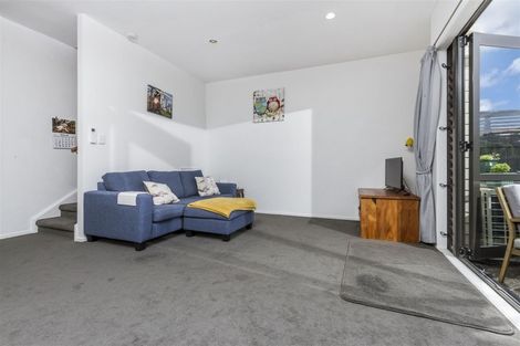 Photo of property in 5/11 The Avenue, Albany, Auckland, 0632