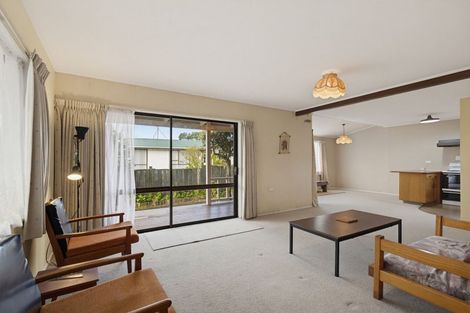 Photo of property in 14 Riverside Drive, Waiuku, 2123