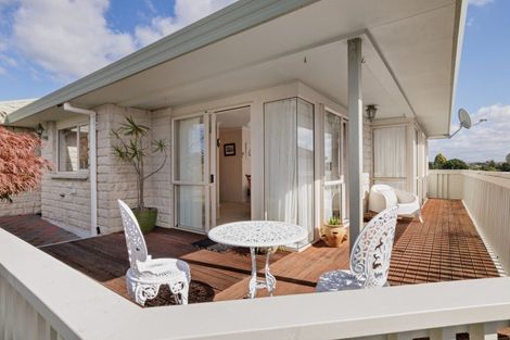 Photo of property in 10 Ridgemount Terrace, Welcome Bay, Tauranga, 3112