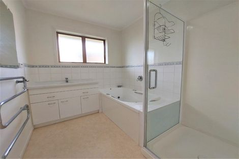 Photo of property in 12 Chequers Avenue, Chartwell, Hamilton, 3210