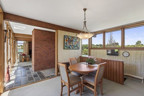 Photo of property in 9 Whitby Place, Westown, New Plymouth, 4310